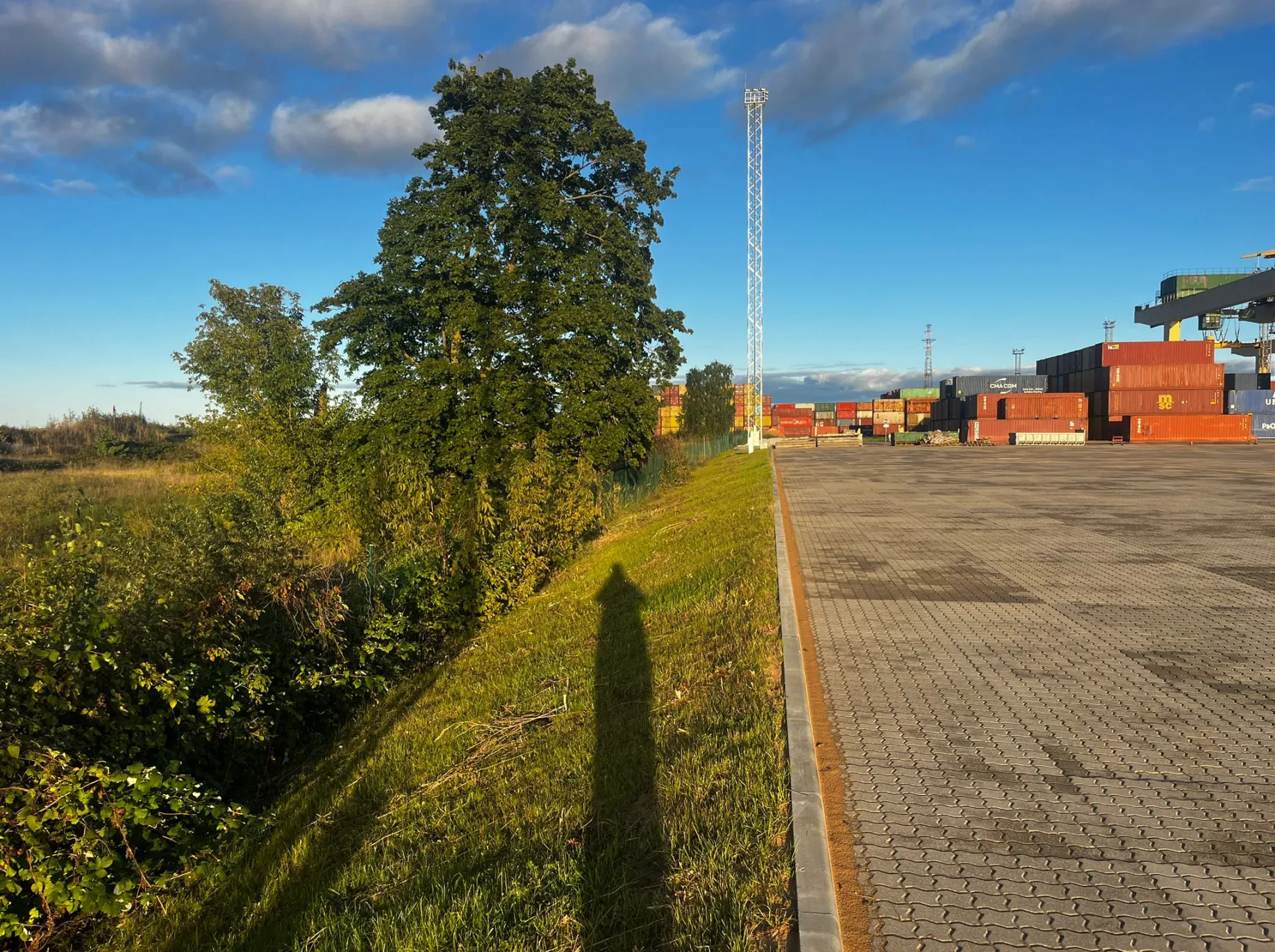 Reconstruction of the existing container storage area New container storage area in Riga, Kundziņsala, within the Riga Freeport territory